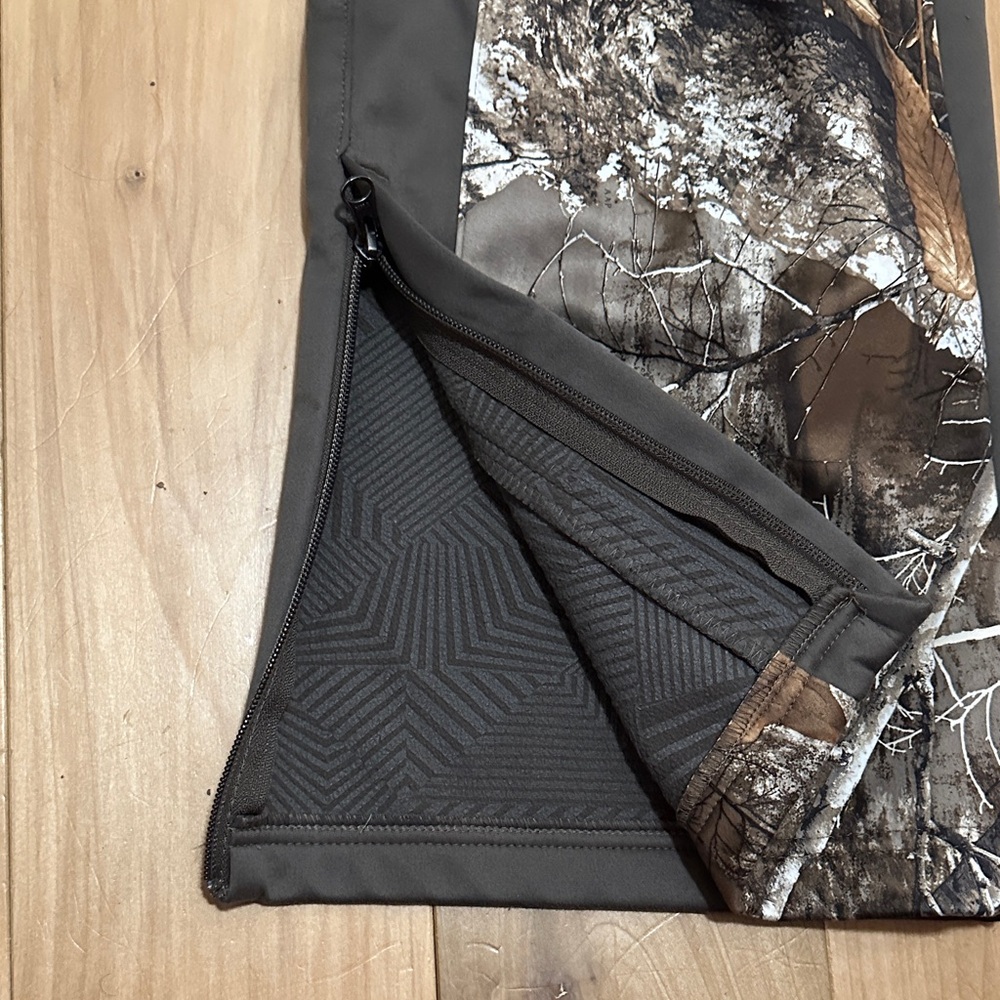Magellan Outdoors Women’s Insulated Waterproof Hunting Pants - Picture 5 of 9